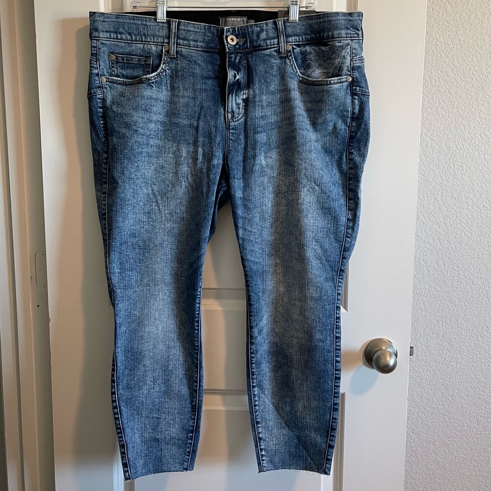 Torrid Bombshell Skinny Premium Stretch High Rise Jean, 20 extrashort